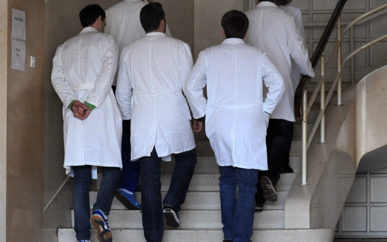 Mladi liječnici upozoravaju na nepotizam i manipulacije