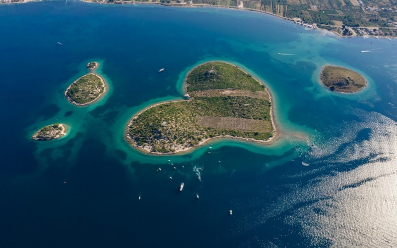 OTOK LJUBAVI Neobičan otočić blizu Zadra spaja parove: 'Jedan đir brodićem i vratila sam se iz Beča'