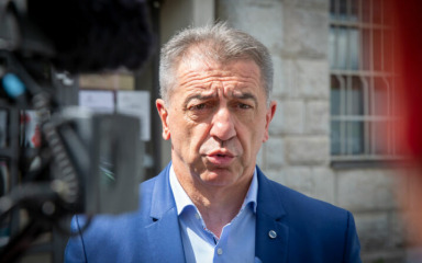 Milinović: „Mene interesira kada će doći prvi šleper i odavde odvoziti smeće“