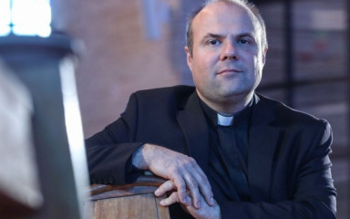 DON DAMIR STOJIĆ: Najveće prijetnje dobio sam zbog predavanja o pornografiji