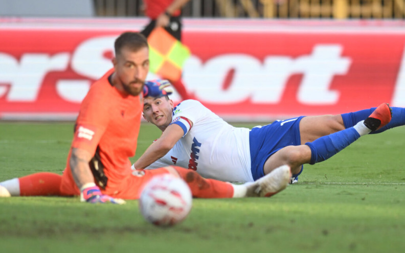 Hajduk pobijedio Lokomotivu 2-0 i izjednačio se s Dinamom