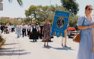 PET STOLJEĆA TRADICIJE Kukljica svečano proslavila 512. godišnjicu Gospe od Sniga i Kukljišku feštu