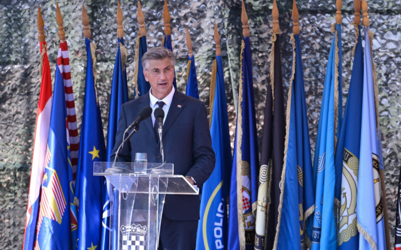 Plenković u Kninu najavio veće braniteljske mirovine: 