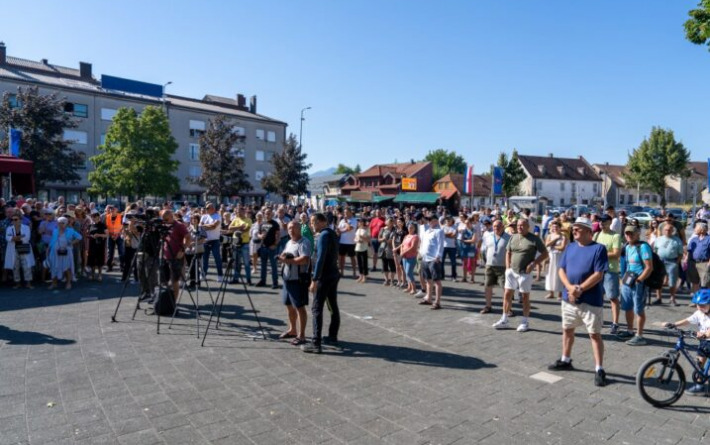Građani poslali jasnu poruku vlastima: „Liku su izdali“