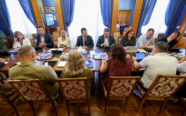 NOVE SOCIJALNE MJERE Podstanarima do 40 posto najamnine, pomoć i udomljenoj djeci
