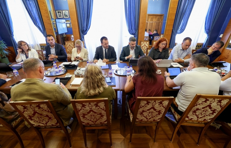 NOVE SOCIJALNE MJERE Podstanarima do 40 posto najamnine, pomoć i udomljenoj djeci