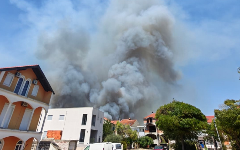 Lokaliziran požar na Novom Bokanjcu, izgorjelo 12 hektara šume i niskog raslinja