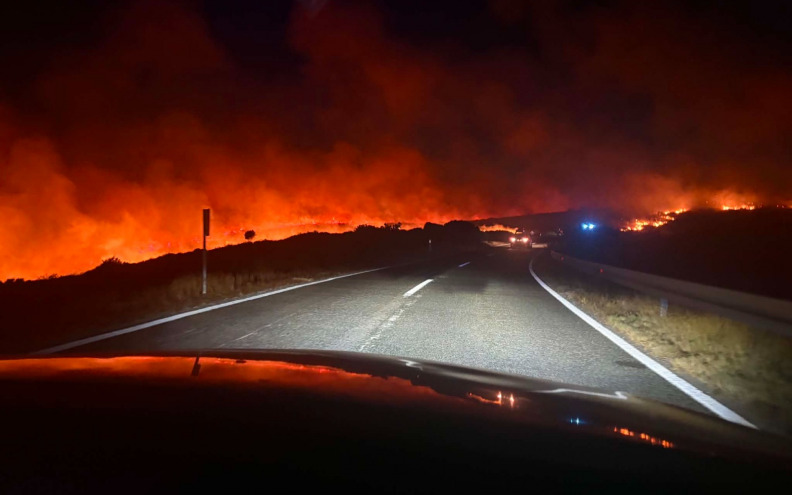 FOTO Izbio novi požar! Ovaj put gori na Dugom otoku
