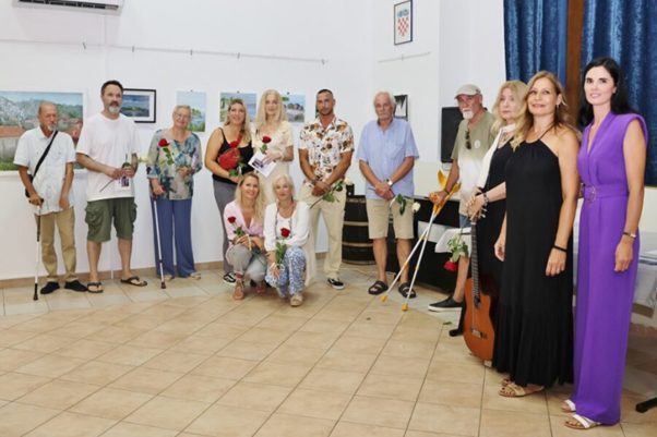 Na izložbi „Priješki slikari za priješku storu crikvu“ prikupljeno 4.510 eura
