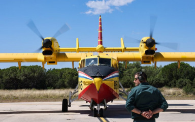 Dva Canadair-a upućena u Bosnu i Hercegovinu radi gašenja požara