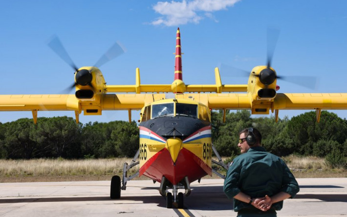 Dva Canadair-a upućena u Bosnu i Hercegovinu radi gašenja požara