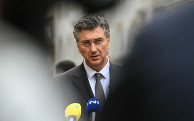 Plenković nakon sastanka o otpadu u Gospiću: ‘Oporba dezinformacijama širi paniku’