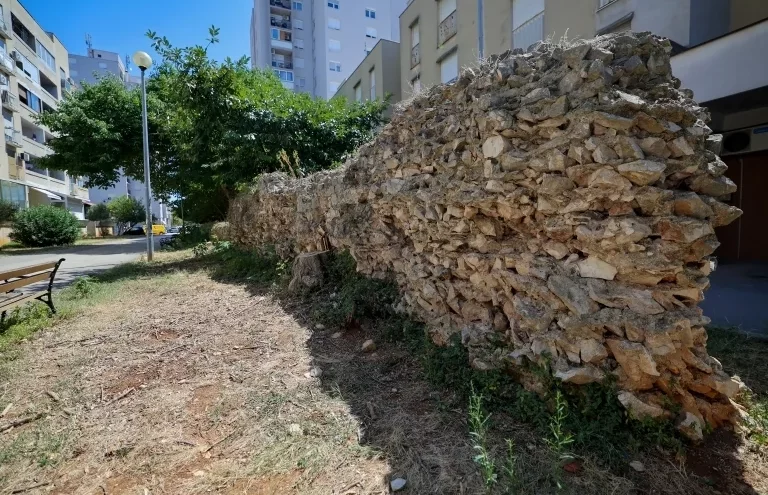 Grad Zadar pokrenuo obnovu rimskog akvedukta, evo što će se sve raditi