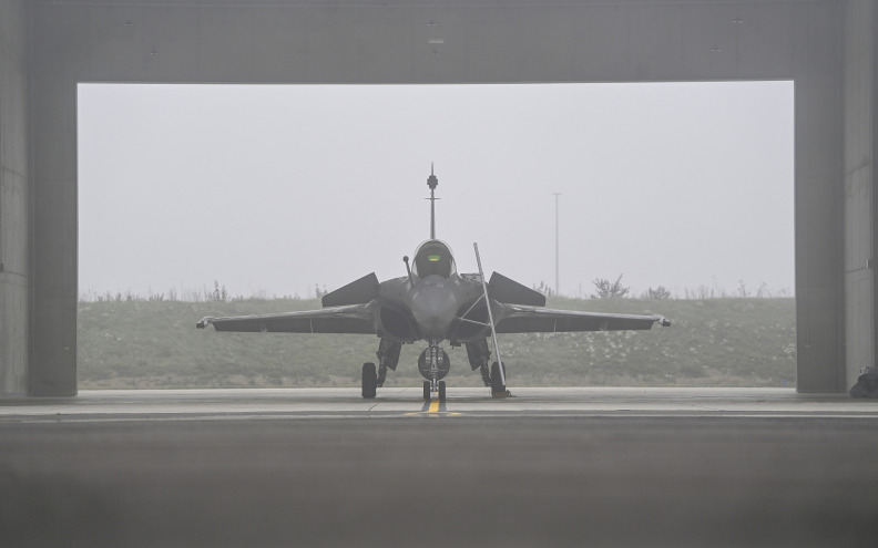 Tragedija u Grčkoj: F-4 Phantom pao tijekom zrakoplovnog mitinga, poginula dva pilota