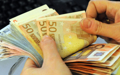 Hrvatska se sve skuplje zadužuje. Evo koliko ćemo svi skupa platiti zbog rasta kamata