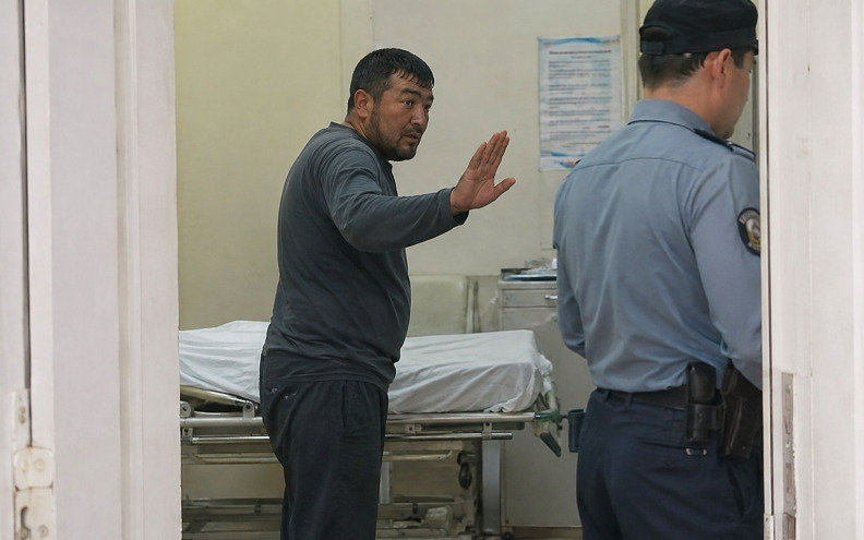 SVE JE TO OD VOTKE Uzbekistanac pijan završio na zadarskoj Hitnoj pa psovao policajca