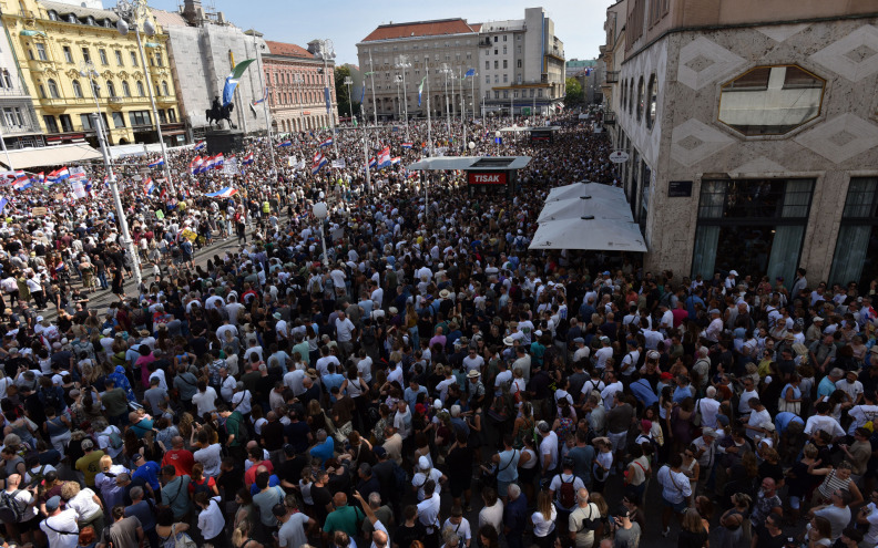 Šest intervencija Hitne pomoći na velikom prosvjedu u Zagrebu, policija nije imala posla