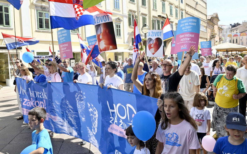 S riječkog Hoda za život poručili: „Prvi korak je zakon!“