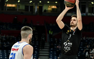 Nadzorni odbor “proširio vidike” miješanjem i u sportsku politiku kluba