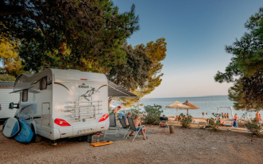 Kamping turizam u Zadarskoj županiji je sve popularniji: ‘Gosti sve više obraćaju pažnju na odnos kampa prema okolišu i održivosti’