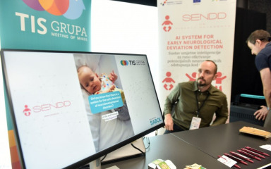 DOMAĆA TEHNOLOGIJA MIJENJA ZDRAVSTVO Bebu snimite mobitelom, a AI može rano prepoznati neurorazvojni rizik