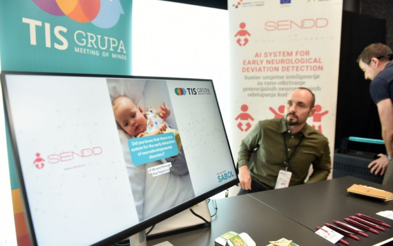 DOMAĆA TEHNOLOGIJA MIJENJA ZDRAVSTVO Bebu snimite mobitelom, a AI može rano prepoznati neurorazvojni rizik