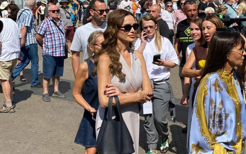VIDEO Severina među prosvjednicima: 'Jedan dio mene je umro kad su mi korupcijom uzeli dijete'