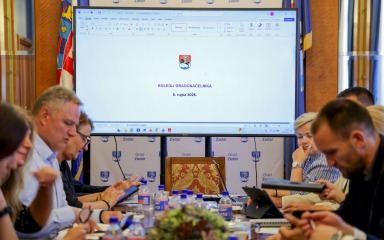 Grad sufinancira boravak djece u obrtima za usluge dadilja, pruža podrška darovitoj djeci, vatrogascima i HGSS-u