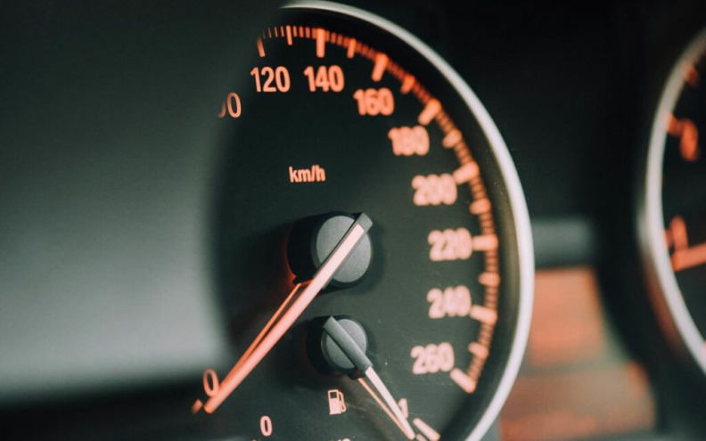 Kome uopće prijaviti vraćenu kilometražu na kupljenom rabljenom automobilu?