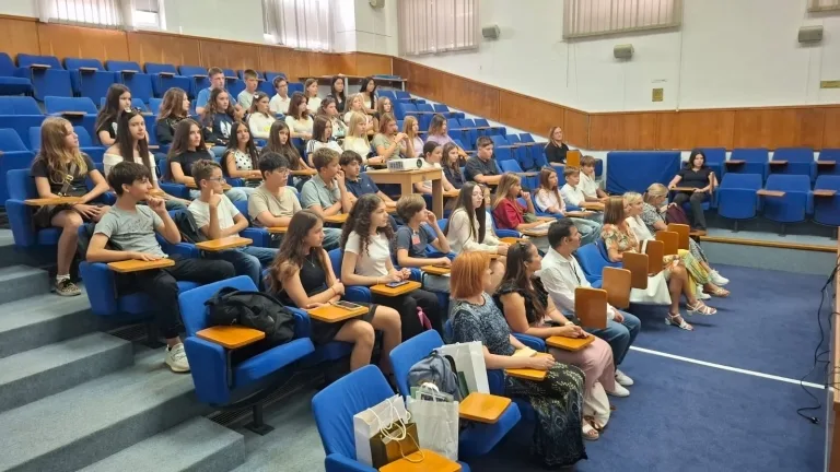 DESET GODINA UČENIČKE RAZMJENE Zadarski učenici na proljeće putuju u Mađarsku