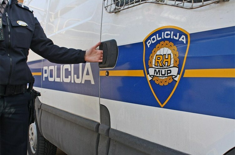 Drama u Sukošanu: Policija istražuje incident koji je završio na sudu
