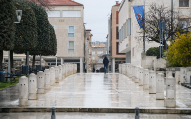 Dalmaciju u subotu čekaju vjetar, kiša i grmljavina: Evo što prognozira DHMZ