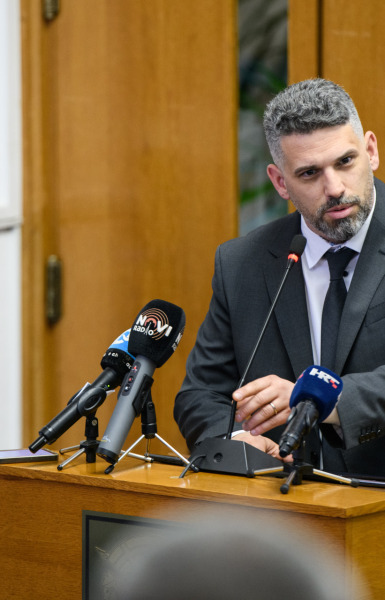 Rasprava o otpadu ponovno podijelila vijećnike. Radeta i Ćurković različito o planovima za Crno