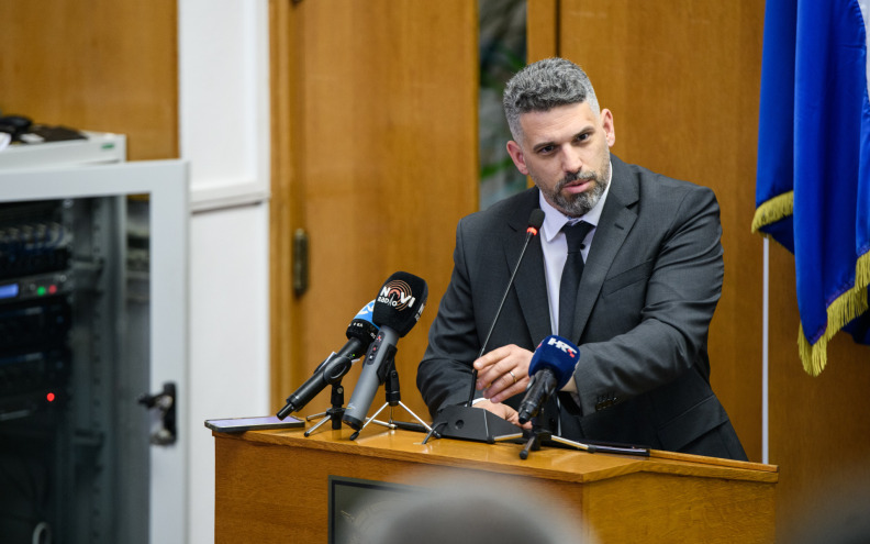 Rasprava o otpadu ponovno podijelila vijećnike. Radeta i Ćurković različito o planovima za Crno