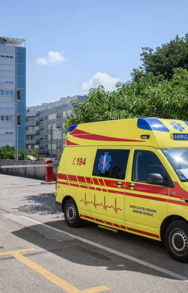 Novi preokret u nabavi vozila za zadarsku Hitnu: Zadarski Zavod za hitnu medicinu mora ponovno ocijeniti ponude