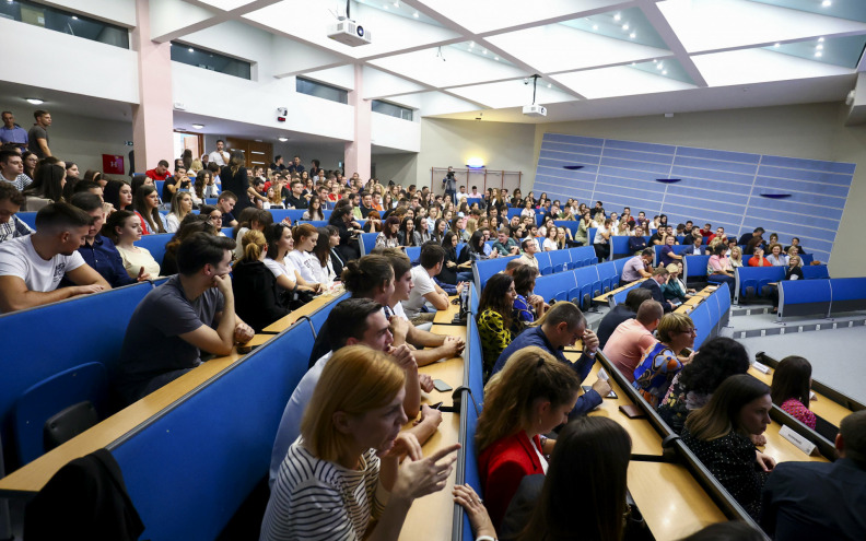 Država dijeli 12.150 stipendija po 200 eura mjesečno, provjerite tko se može prijaviti