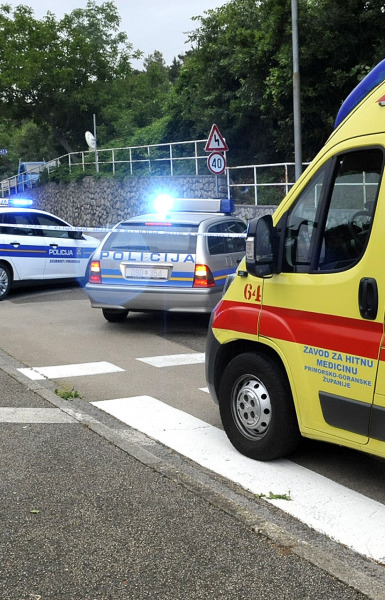 Teško ozlijeđena žena u sudaru na Pagu, lakše ozlijeđena i maloljetna putnica