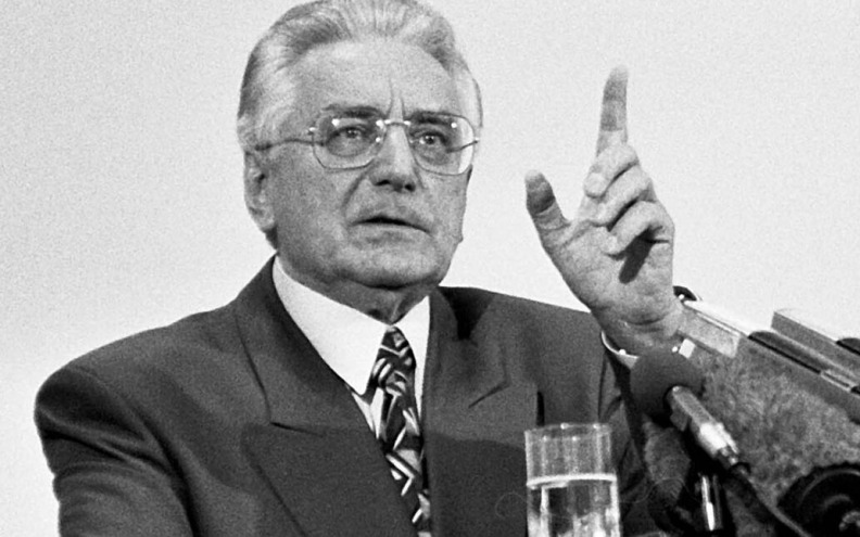 Prije 35 godina JNA raketirala Banske dvore, samo dan poslije Hrvatska je raskinula veze sa SFRJ
