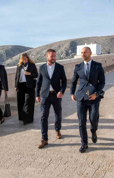 Ministar Habijan stigao na Pag nakon priče o mogućem gašenju suda