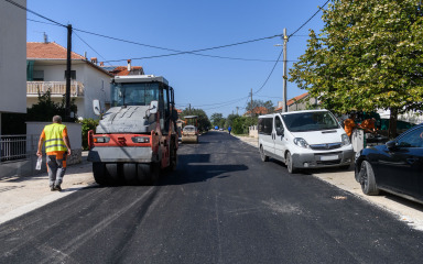 Grad Zadar traži tko će održavati nerazvrstane ceste, posao vrijedan skoro 4 milijuna eura