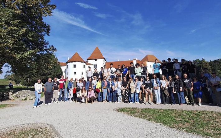 Nagrađeni zadarski srednjoškolci i njihovi mentori upoznali kulturnu i povijesnu baštinu Korčule