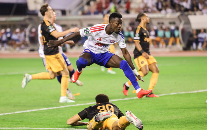 NAKON 16 GODINA ČEKANJA Bamba i Šotiček za velikih 2-1 Hajduka protiv Ajaxa