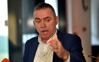 Ćipe o smjeni vlastitog čovjeka u MUP-u: ‘Bilandžić nije došao po Duhu Svetom, nego po Ivanu Penavi’